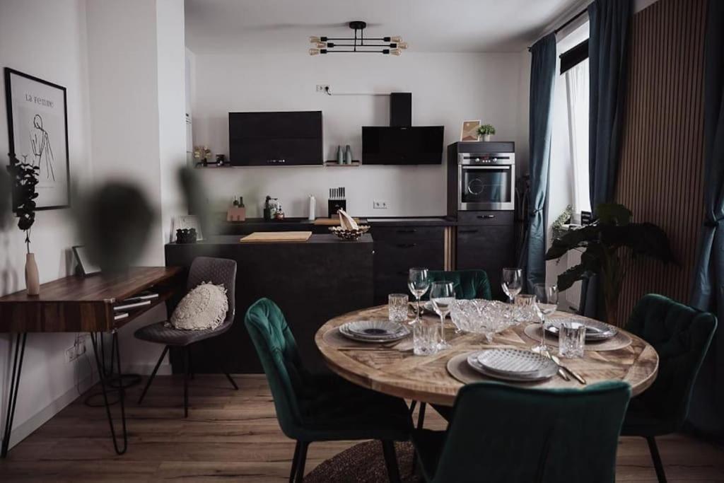 Cozy Dreams: Deluxe 2-zimmer-apartment -kueche Apartment *